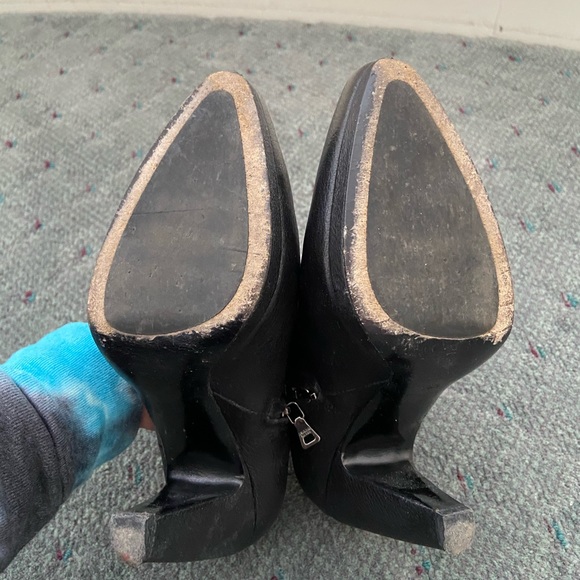 Prada black booties with a heel - Picture 4 of 4